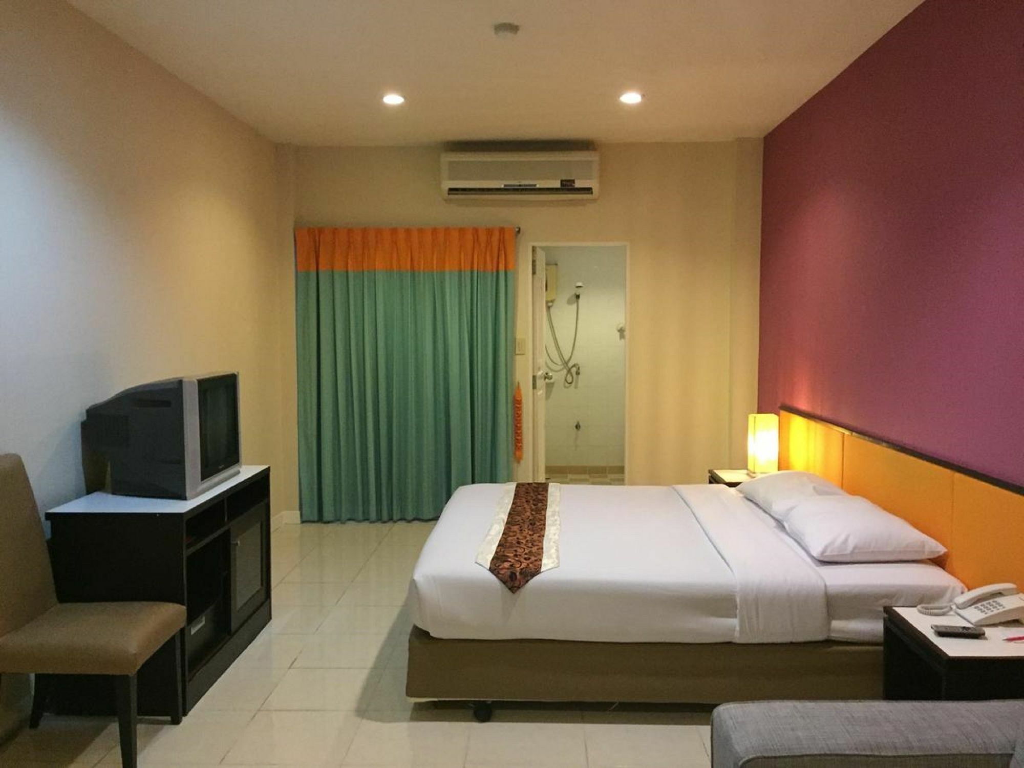 The Color Living Hotel Samut Prakan Luaran gambar