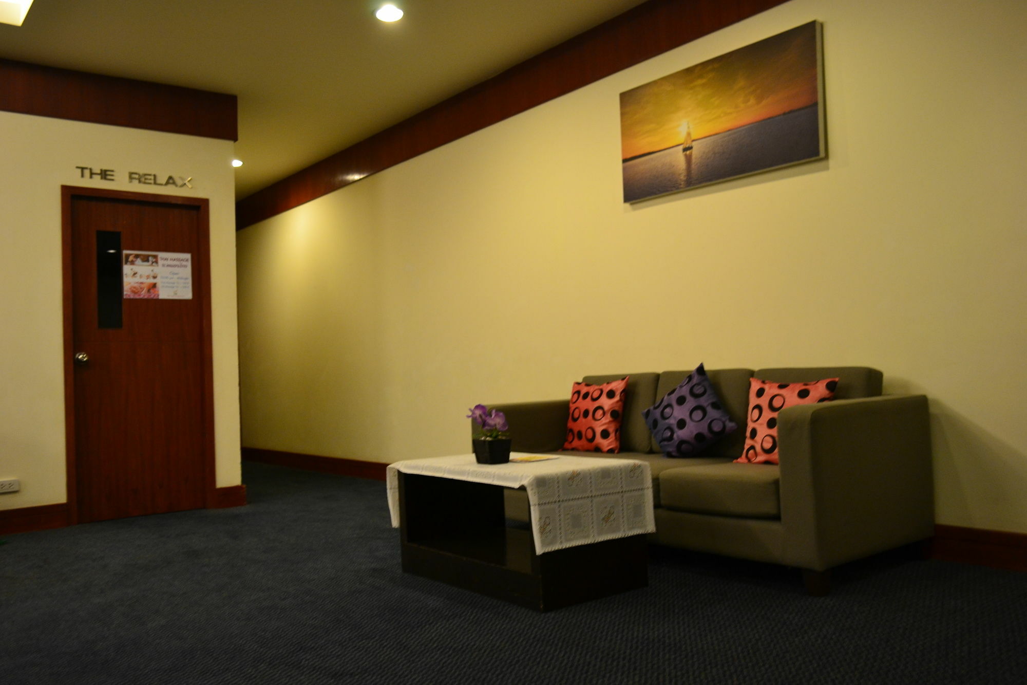 The Color Living Hotel Samut Prakan Luaran gambar